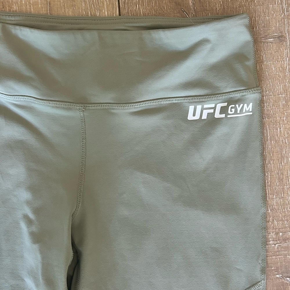 UFC Gym Sage Green Mesh Detail Leggings - Picture 6 of 7